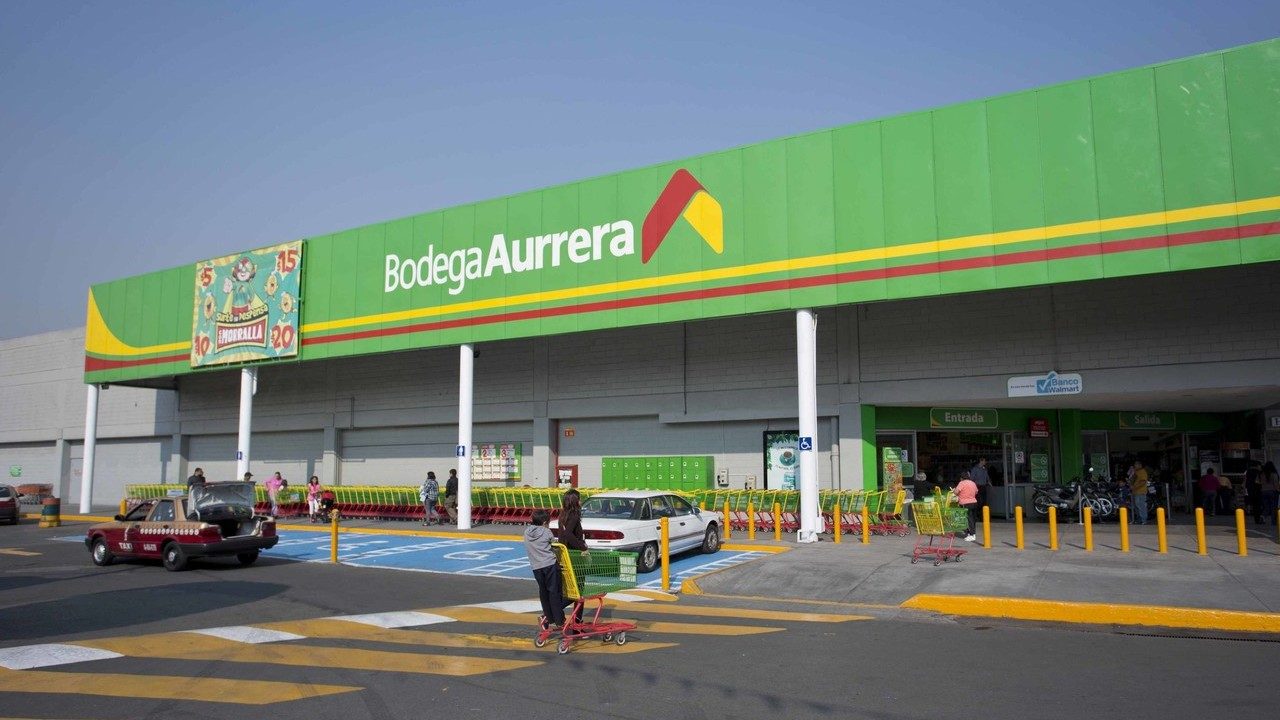 Is bulk adding on WhatsApp failing? Common causes and solutions.